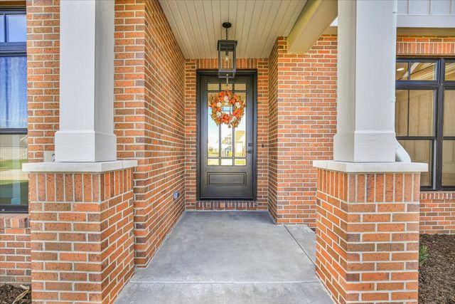 2709 Castlerock Drive, Urbana, IL 61802