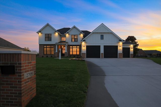 2709 Castlerock Drive, Urbana, IL 61802