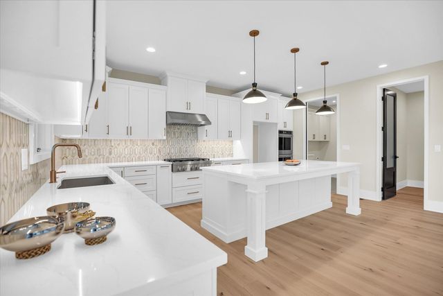 2709 Castlerock Drive, Urbana, IL 61802