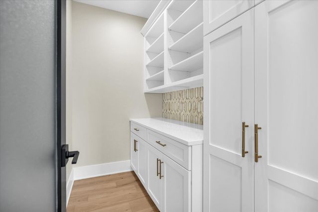 2709 Castlerock Drive, Urbana, IL 61802