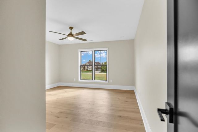 2709 Castlerock Drive, Urbana, IL 61802