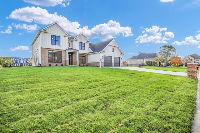 2709 Castlerock Drive, Urbana, IL 61802