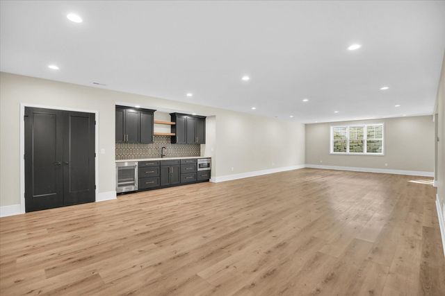 2709 Castlerock Drive, Urbana, IL 61802