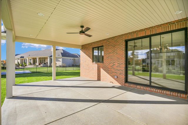 2709 Castlerock Drive, Urbana, IL 61802