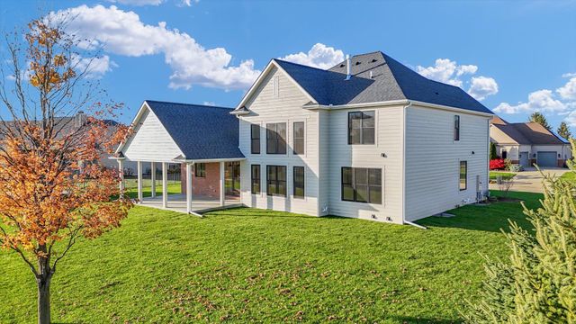 2709 Castlerock Drive, Urbana, IL 61802