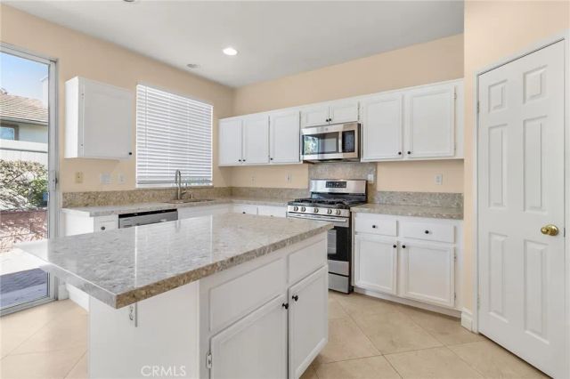 51 Appleglen Drive, Irvine, CA 92602