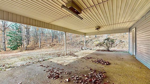 1135 Mink Branch Rd, Waynesboro, TN 38485