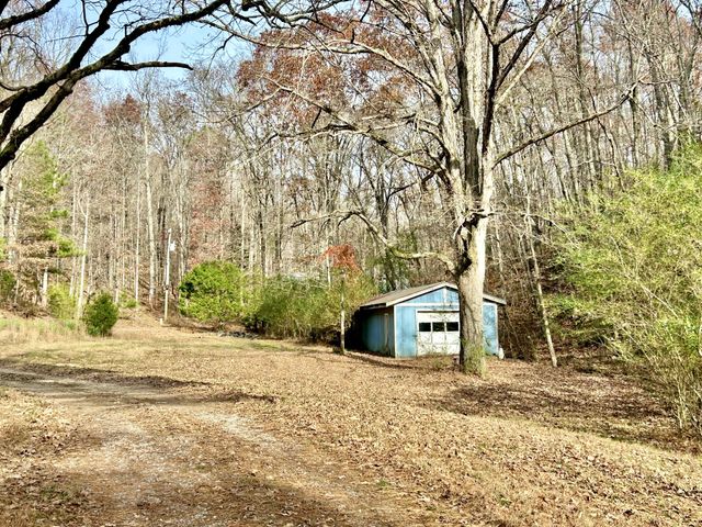 1135 Mink Branch Rd, Waynesboro, TN 38485