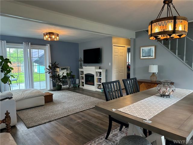136 Vicksburg Avenue, Tonawanda, NY 14150