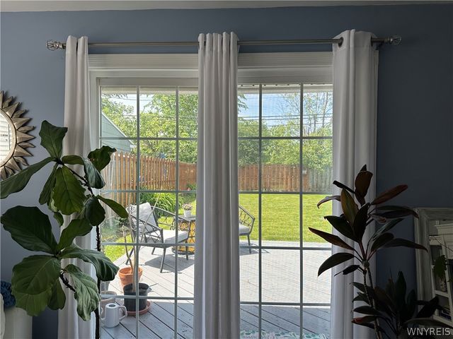 136 Vicksburg Avenue, Tonawanda, NY 14150