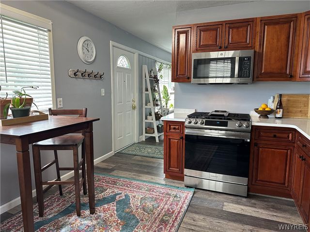 136 Vicksburg Avenue, Tonawanda, NY 14150