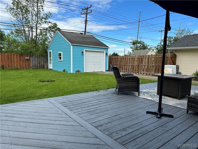 136 Vicksburg Avenue, Tonawanda, NY 14150