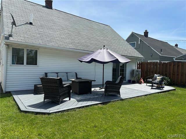 136 Vicksburg Avenue, Tonawanda, NY 14150