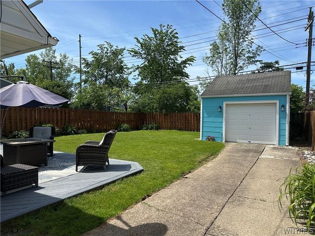 136 Vicksburg Avenue, Tonawanda, NY 14150