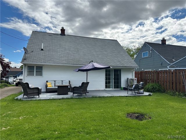 136 Vicksburg Avenue, Tonawanda, NY 14150