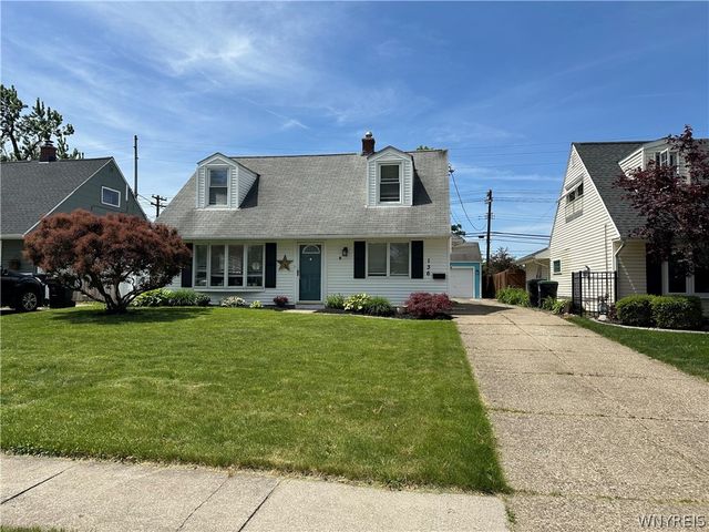 136 Vicksburg Avenue, Tonawanda, NY 14150
