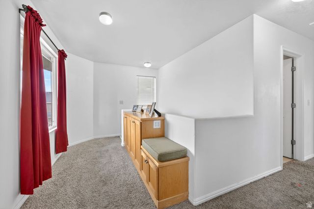 5176 W DOVE CREEK LN, West Jordan, UT 84081