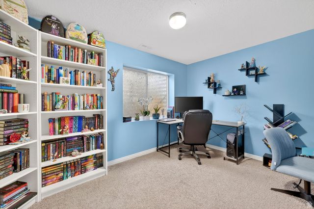 5176 W DOVE CREEK LN, West Jordan, UT 84081