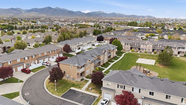 5176 W DOVE CREEK LN, West Jordan, UT 84081