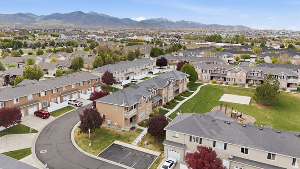 Image 23 of property listing at 5176 W DOVE CREEK LN, West Jordan, UT 84081