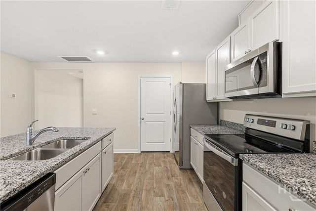 1036 Bergamot Road, Bloomingdale, GA 31302