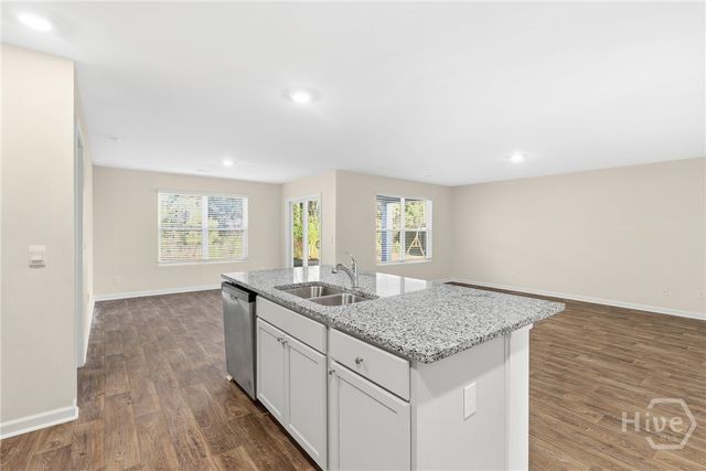 1036 Bergamot Road, Bloomingdale, GA 31302