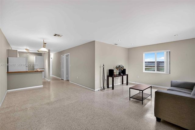 8640 NE 2nd Ave, El Portal, FL 33138