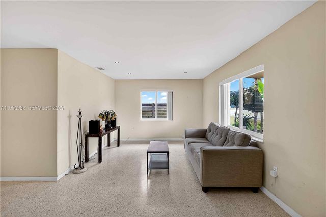 8640 NE 2nd Ave, El Portal, FL 33138