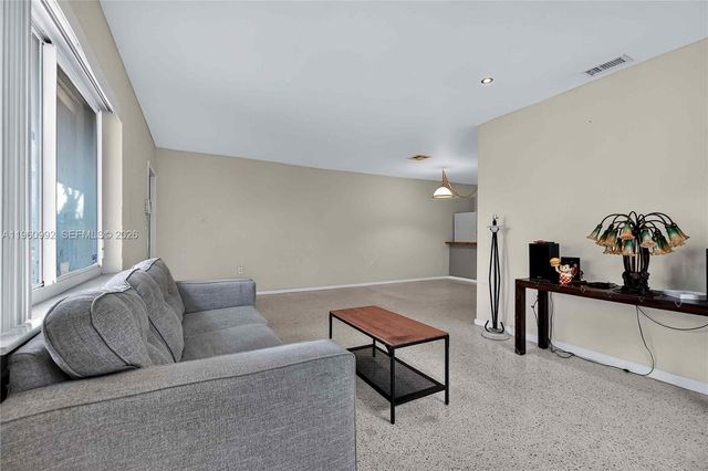 8640 NE 2nd Ave, El Portal, FL 33138