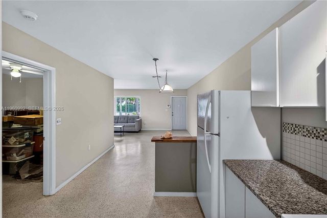 8640 NE 2nd Ave, El Portal, FL 33138