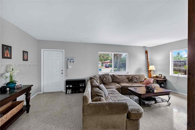 8640 NE 2nd Ave, El Portal, FL 33138