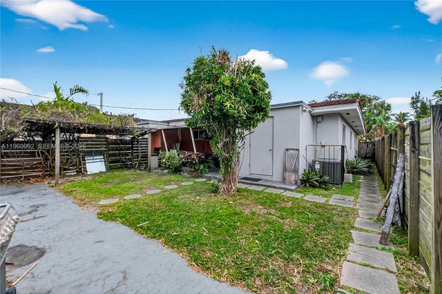 8640 NE 2nd Ave, El Portal, FL 33138