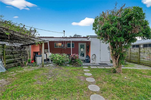 8640 NE 2nd Ave, El Portal, FL 33138