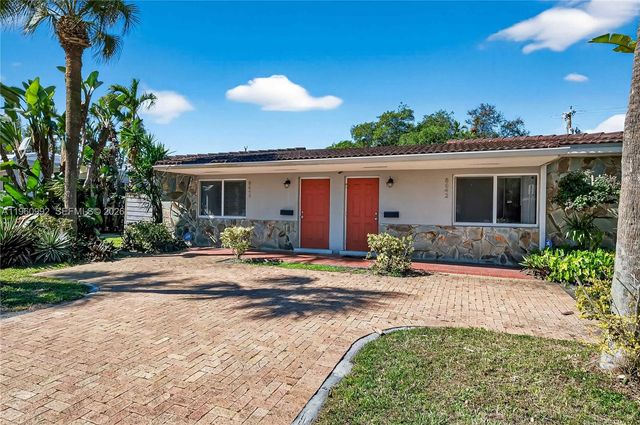 8640 NE 2nd Ave, El Portal, FL 33138