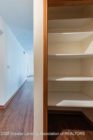 708 Fieldview Drive, Grand Ledge, MI 48837