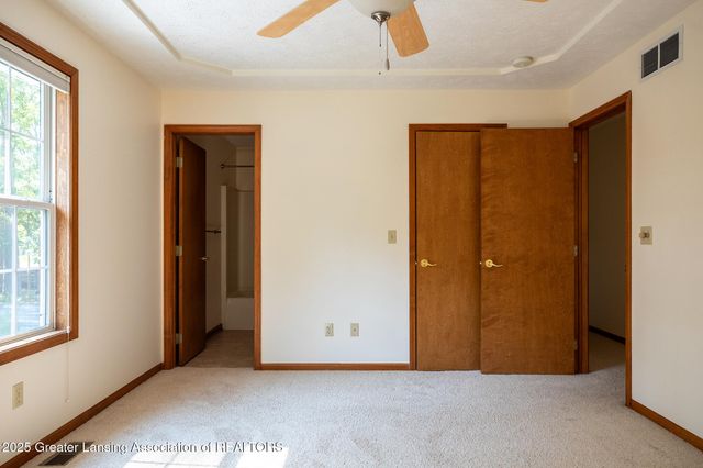 708 Fieldview Drive, Grand Ledge, MI 48837