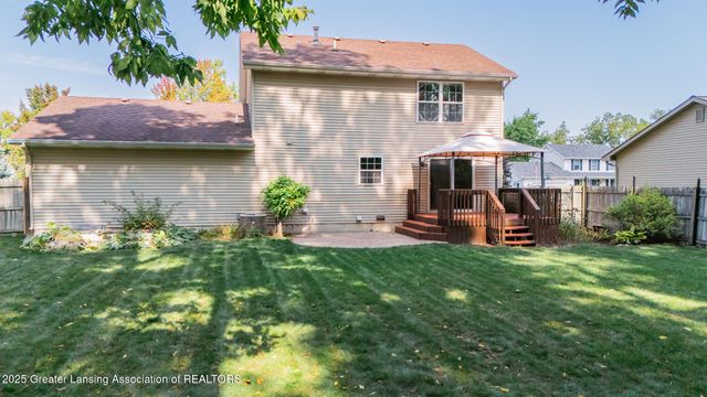 708 Fieldview Drive, Grand Ledge, MI 48837