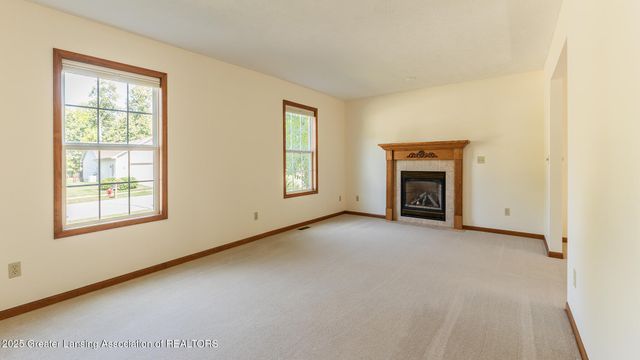 708 Fieldview Drive, Grand Ledge, MI 48837