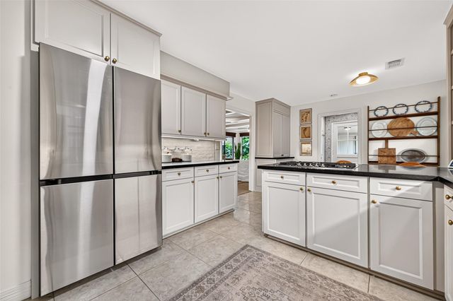 11423 Highgrove Drive, Houston, TX 77077