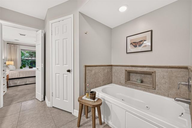 11423 Highgrove Drive, Houston, TX 77077