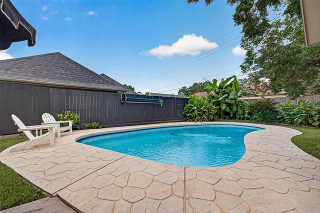 11423 Highgrove Drive, Houston, TX 77077