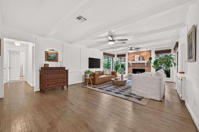 11423 Highgrove Drive, Houston, TX 77077