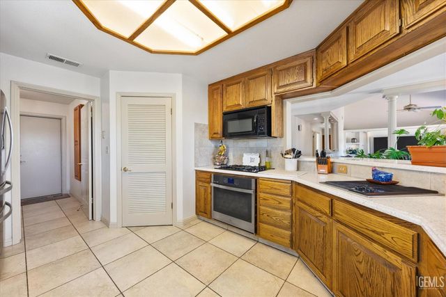 29640 S Lower Valley Road, Tehachapi, CA 93561