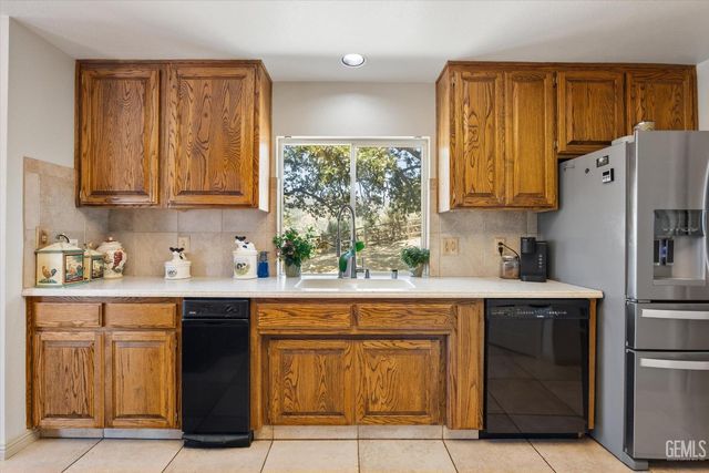 29640 S Lower Valley Road, Tehachapi, CA 93561