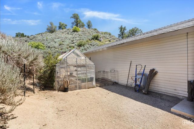 29640 S Lower Valley Road, Tehachapi, CA 93561