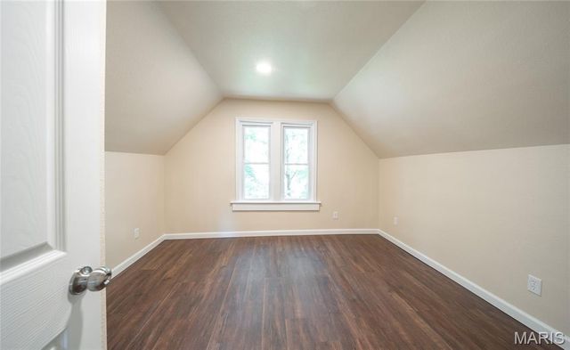 127 W James Boulevard, St James, MO 65559