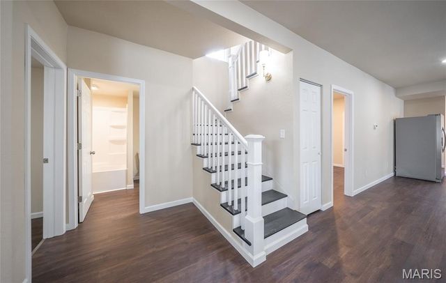 127 W James Boulevard, St James, MO 65559