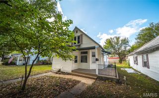 127 W James Boulevard, St James, MO 65559