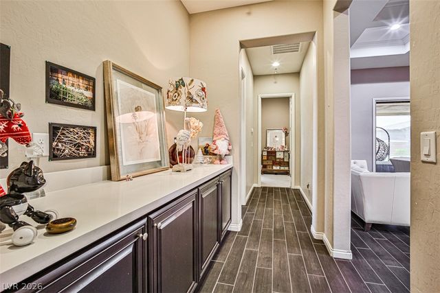 5733 Logan Heights Court, Las Vegas, NV 89135