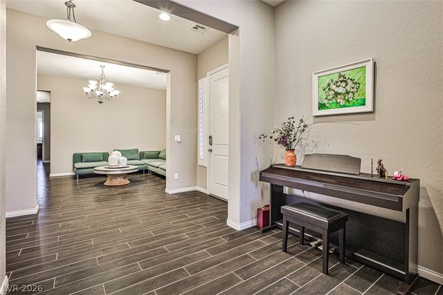 5733 Logan Heights Court, Las Vegas, NV 89135